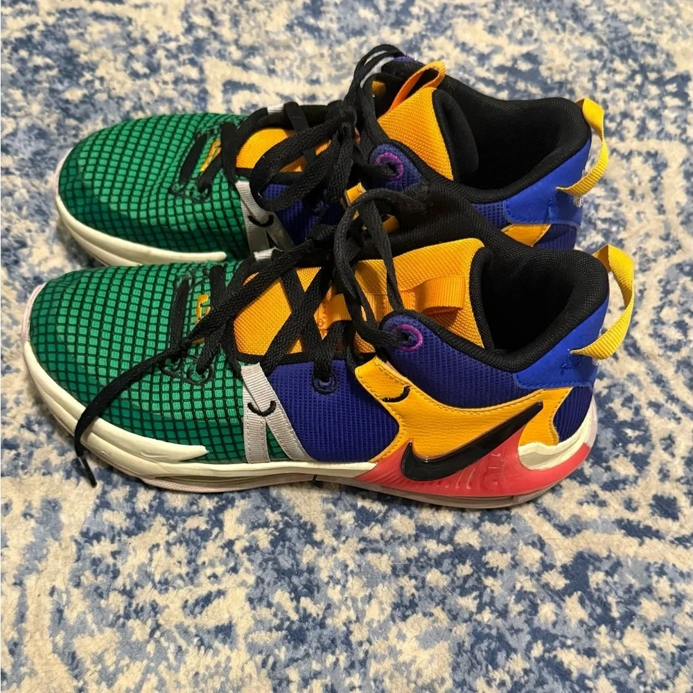 Nike LeBron Witness 6.5 YMid Multi-Color - FQ8170-585 MT